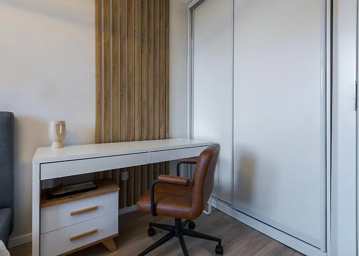Rentplanet - Apartament Miedzynarodowa